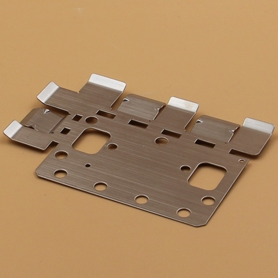 Anpassbares Metallstempelverfahren für Geräte XS-214-005