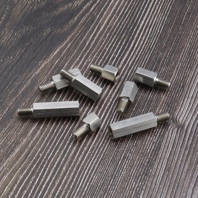 OEM-CNC-Hardware-Teile Männlich-Frauen-Dreh-Hex-Verschlüsse mit hervorragender Leistung