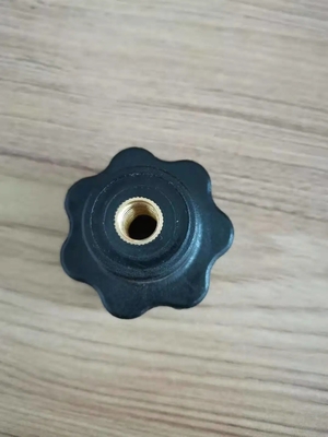 OEM CNC-Hardware-Teile Knurled Thumb Screw für Möbelhardware Pulverbeschichtung