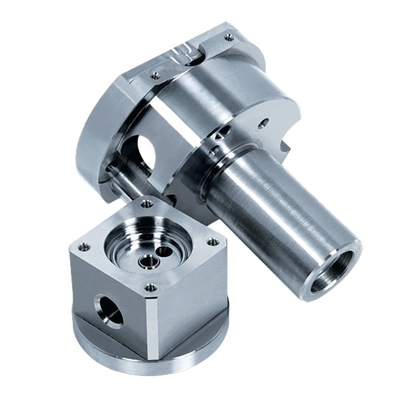 Teile von 5-Achsen-CNC-Hardware aus Edelstahl für Bauhardware, die durch Stempeln verarbeitet werden