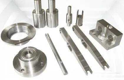 Pulverbeschichtete Nüsse aus Edelstahl Schrauben und Schrauben für die Bearbeitung von CNC-Hardware-Teilen