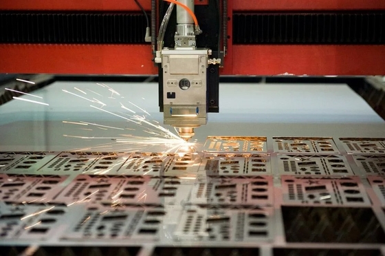 Herstellung von Edelstahlblechen für OEM-CNC-Hardware-Komponenten